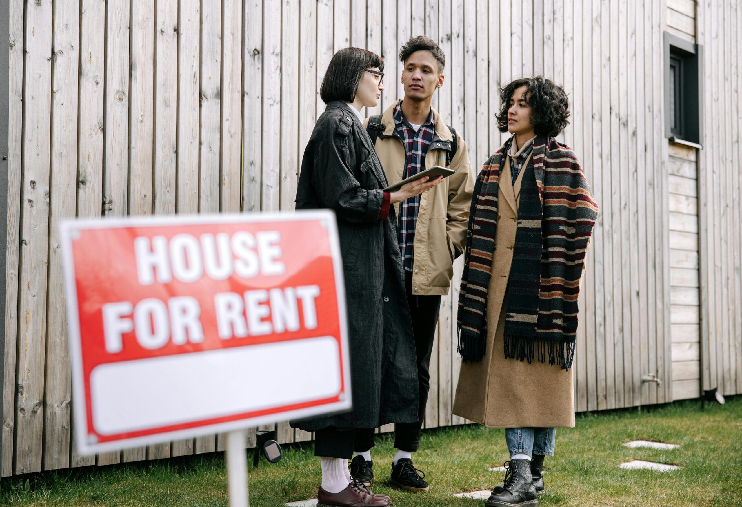 Couple planning to rent a house